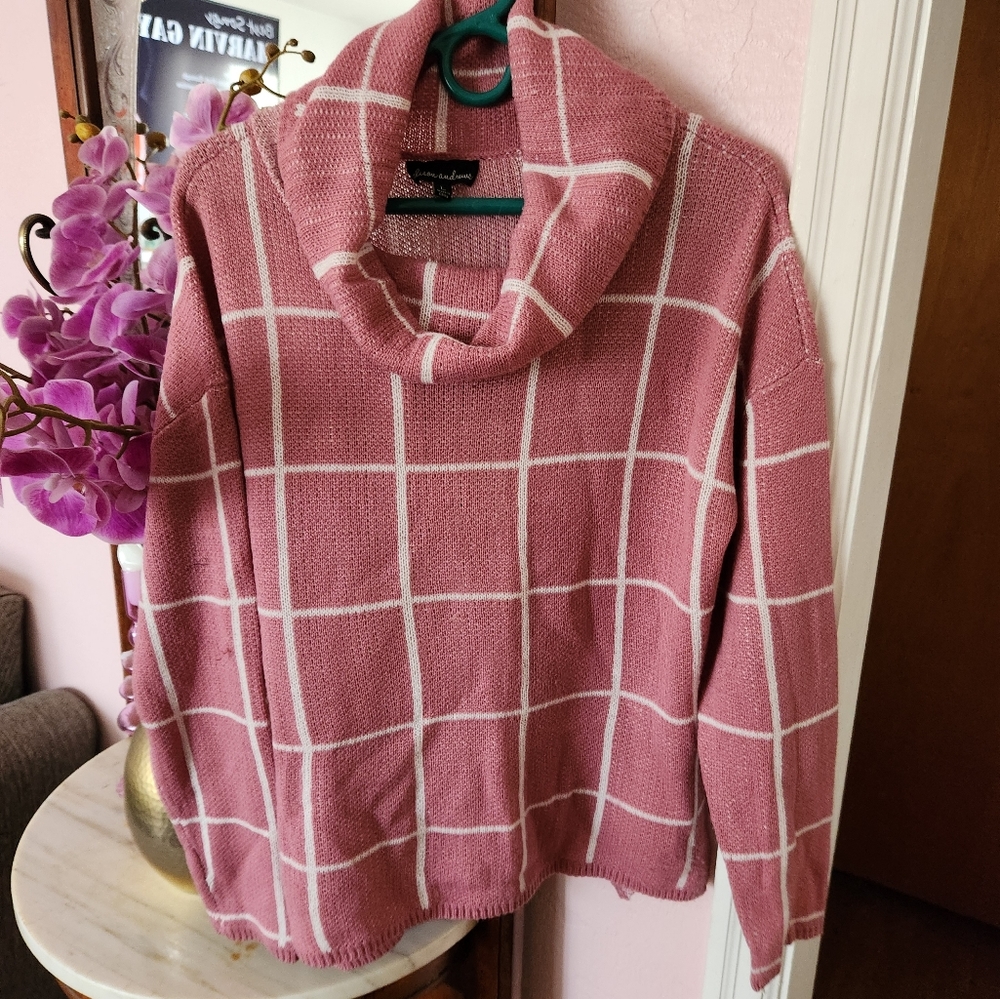Pink sweater, never used.